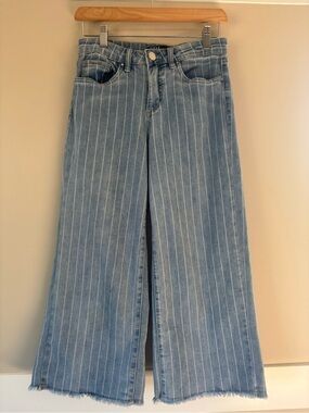 2 - FDJ Olivia Wide Leg Stretch Denim Capris